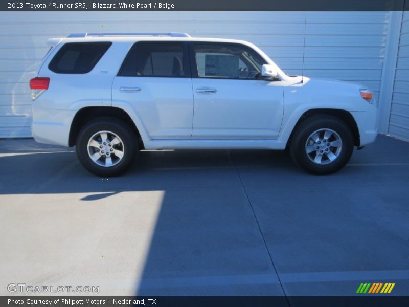 Blizzard White Pearl / Beige 2013 Toyota 4Runner SR5