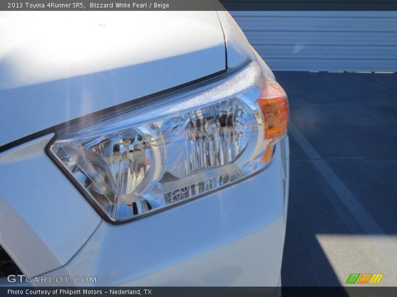 Blizzard White Pearl / Beige 2013 Toyota 4Runner SR5