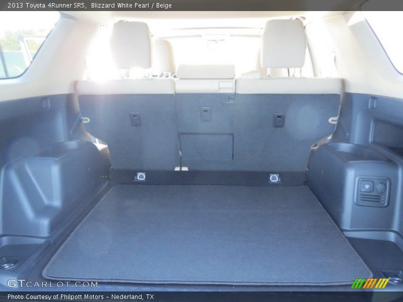 Blizzard White Pearl / Beige 2013 Toyota 4Runner SR5
