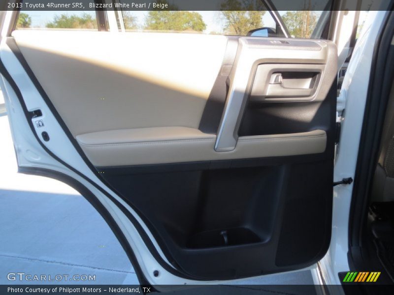 Blizzard White Pearl / Beige 2013 Toyota 4Runner SR5