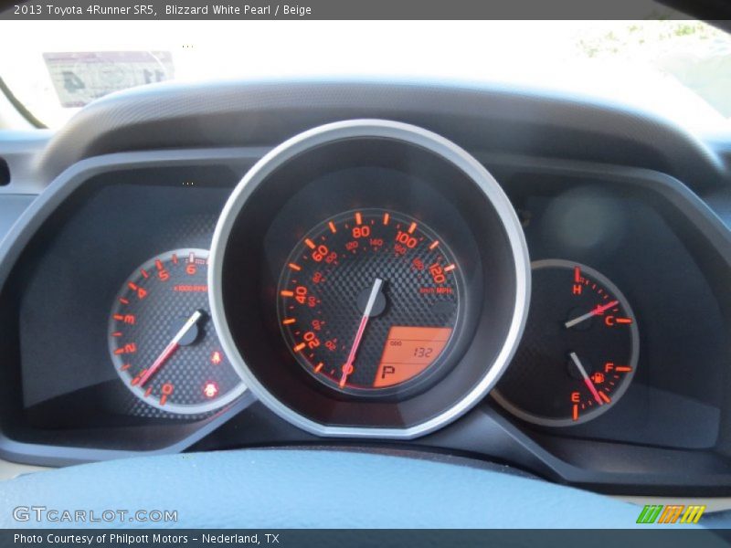 Blizzard White Pearl / Beige 2013 Toyota 4Runner SR5