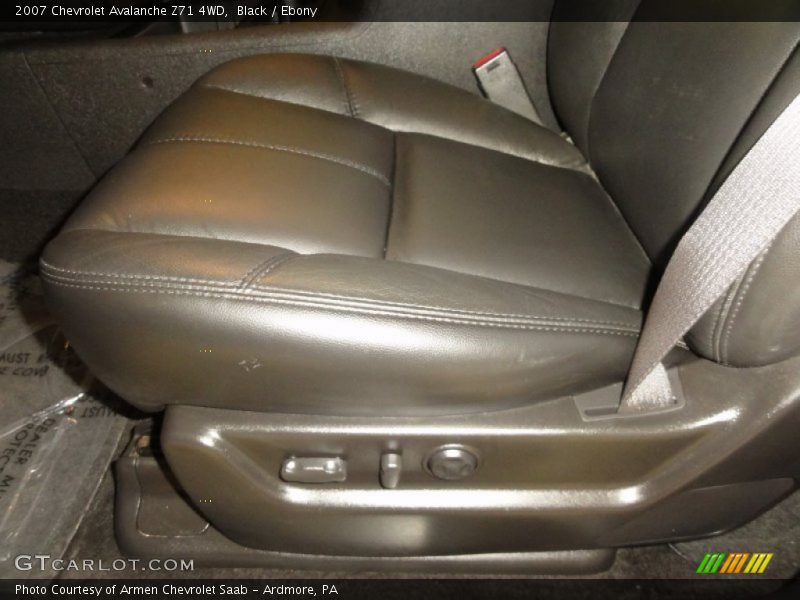 Black / Ebony 2007 Chevrolet Avalanche Z71 4WD