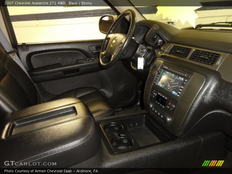 Black / Ebony 2007 Chevrolet Avalanche Z71 4WD