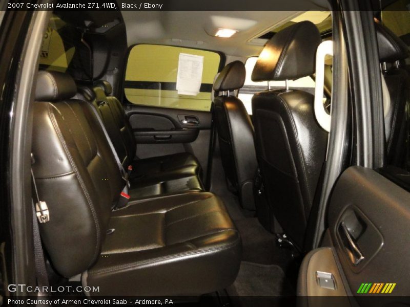 Black / Ebony 2007 Chevrolet Avalanche Z71 4WD