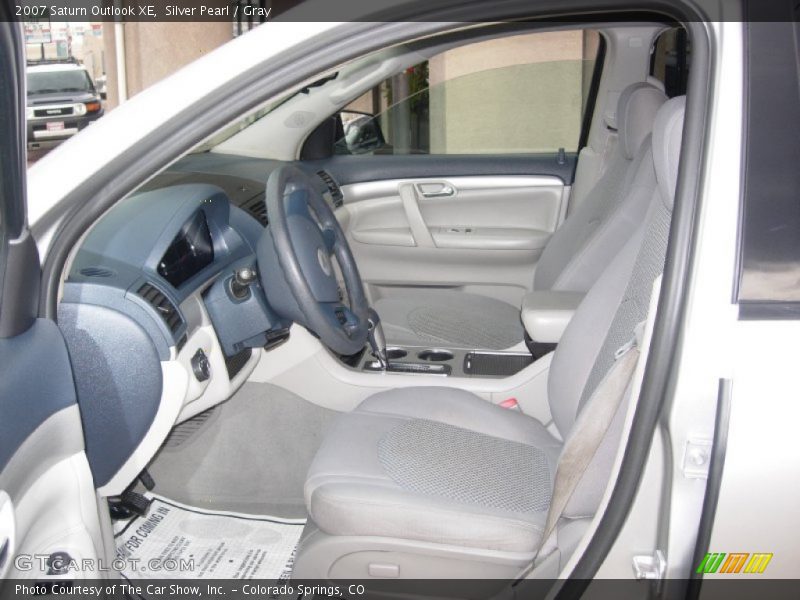 Silver Pearl / Gray 2007 Saturn Outlook XE