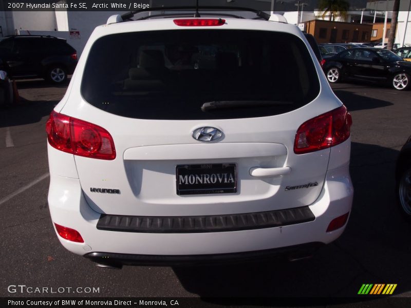 Arctic White / Beige 2007 Hyundai Santa Fe SE