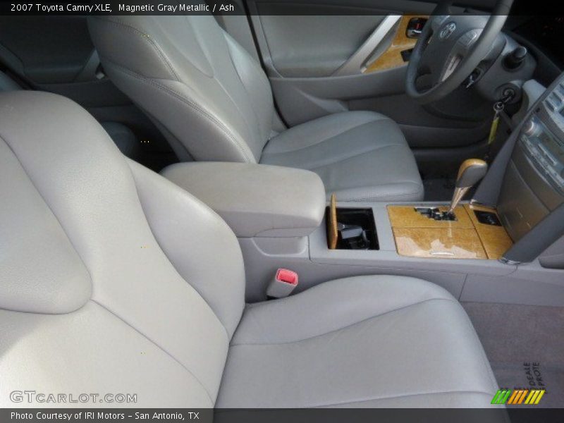 Magnetic Gray Metallic / Ash 2007 Toyota Camry XLE