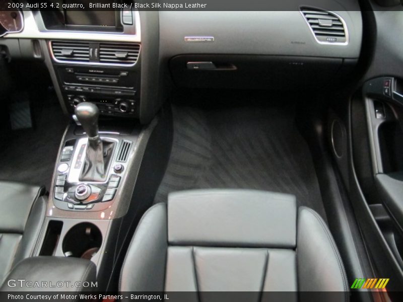 Brilliant Black / Black Silk Nappa Leather 2009 Audi S5 4.2 quattro