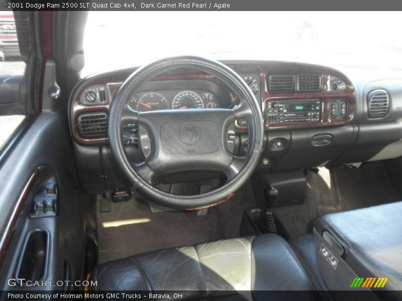 Dashboard of 2001 Ram 2500 SLT Quad Cab 4x4