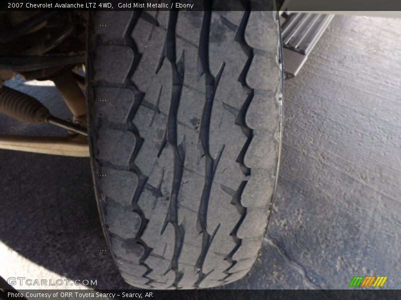 Gold Mist Metallic / Ebony 2007 Chevrolet Avalanche LTZ 4WD