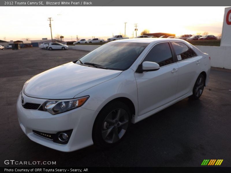 Blizzard White Pearl / Black 2012 Toyota Camry SE