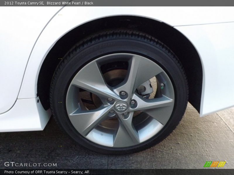Blizzard White Pearl / Black 2012 Toyota Camry SE