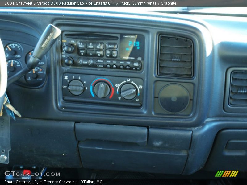 Summit White / Graphite 2001 Chevrolet Silverado 3500 Regular Cab 4x4 Chassis Utility Truck