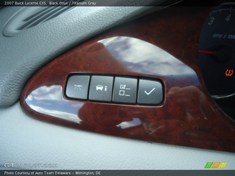 Black Onyx / Titanium Gray 2007 Buick Lucerne CXS