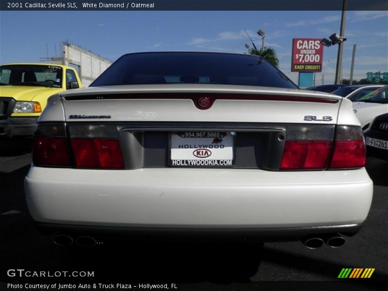 White Diamond / Oatmeal 2001 Cadillac Seville SLS