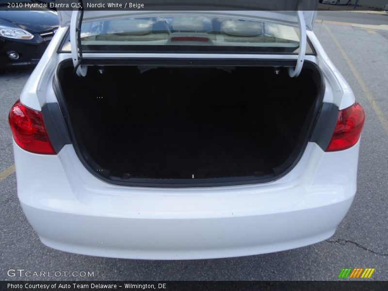Nordic White / Beige 2010 Hyundai Elantra GLS