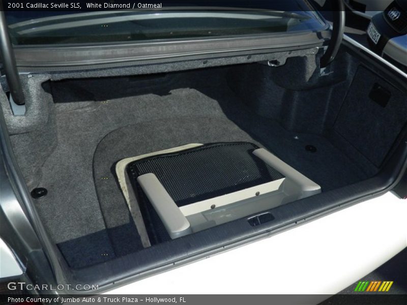 White Diamond / Oatmeal 2001 Cadillac Seville SLS