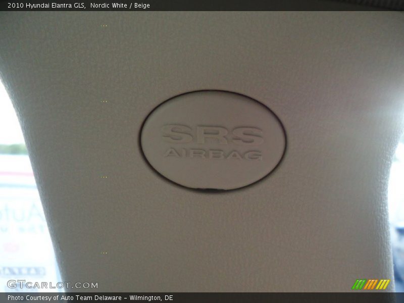 Nordic White / Beige 2010 Hyundai Elantra GLS
