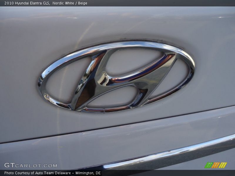 Nordic White / Beige 2010 Hyundai Elantra GLS
