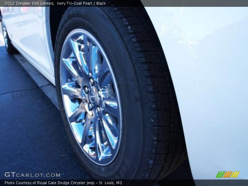 Ivory Tri-Coat Pearl / Black 2012 Chrysler 300 Limited