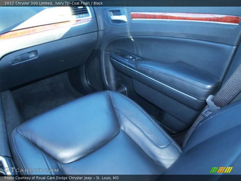 Ivory Tri-Coat Pearl / Black 2012 Chrysler 300 Limited