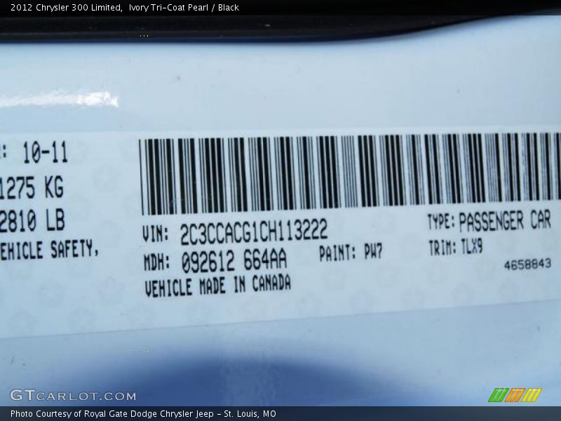 Ivory Tri-Coat Pearl / Black 2012 Chrysler 300 Limited