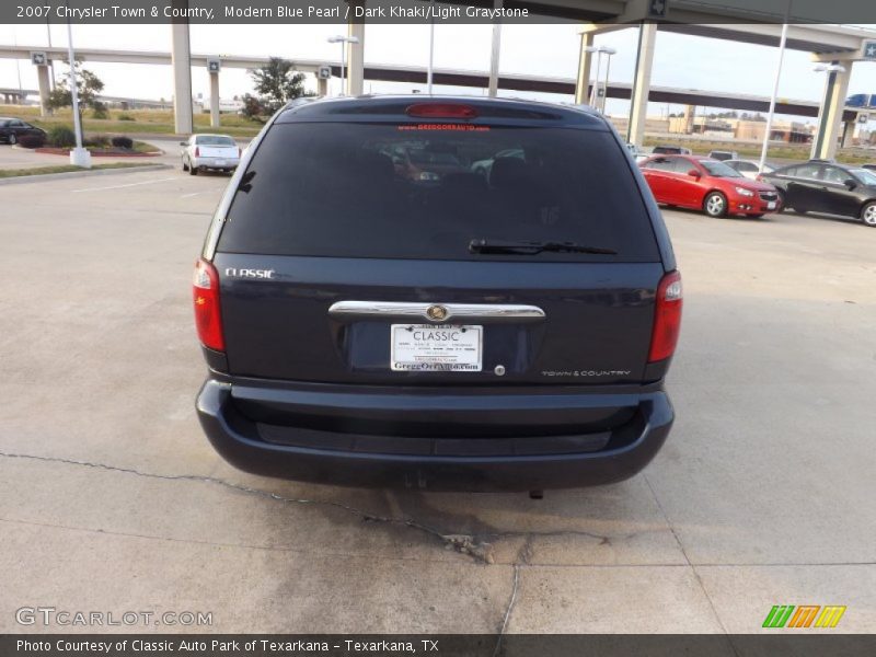 Modern Blue Pearl / Dark Khaki/Light Graystone 2007 Chrysler Town & Country
