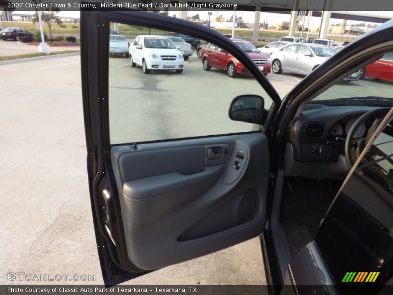 Modern Blue Pearl / Dark Khaki/Light Graystone 2007 Chrysler Town & Country