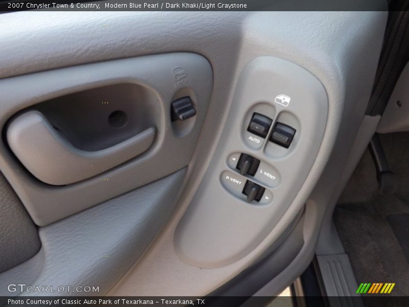 Modern Blue Pearl / Dark Khaki/Light Graystone 2007 Chrysler Town & Country