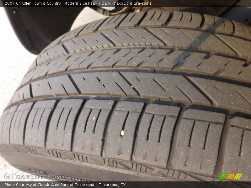 Modern Blue Pearl / Dark Khaki/Light Graystone 2007 Chrysler Town & Country