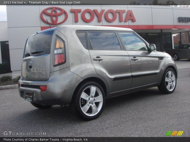 Titanium Gray / Black Soul Logo Cloth 2011 Kia Soul +