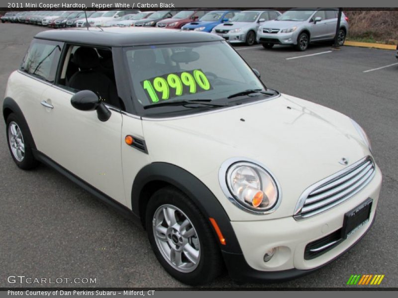 Pepper White / Carbon Black 2011 Mini Cooper Hardtop