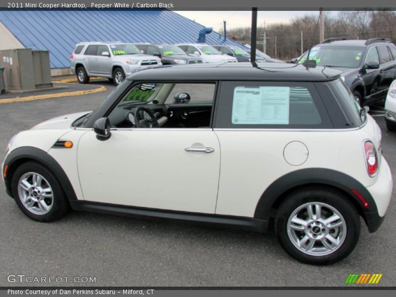 Pepper White / Carbon Black 2011 Mini Cooper Hardtop