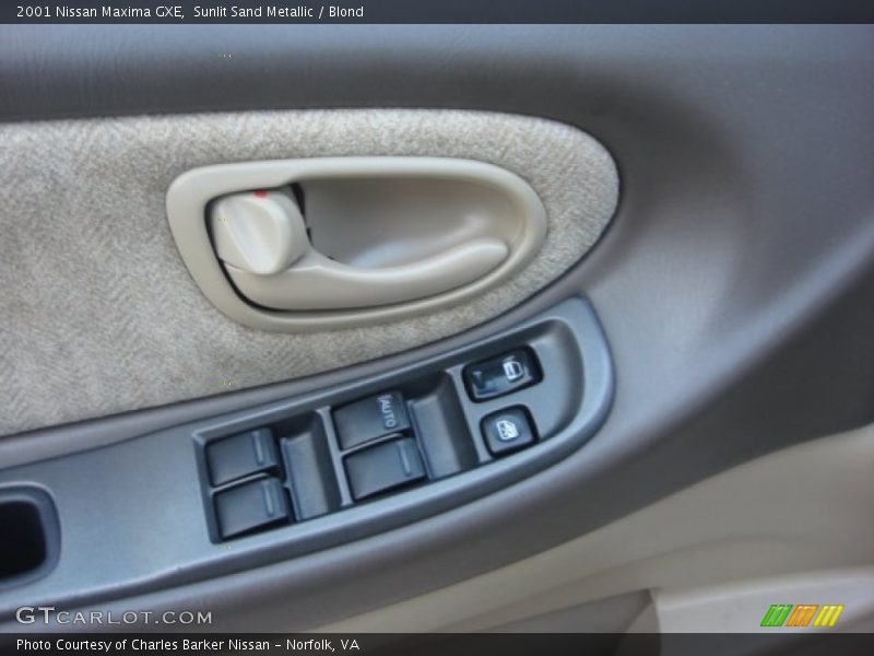 Sunlit Sand Metallic / Blond 2001 Nissan Maxima GXE