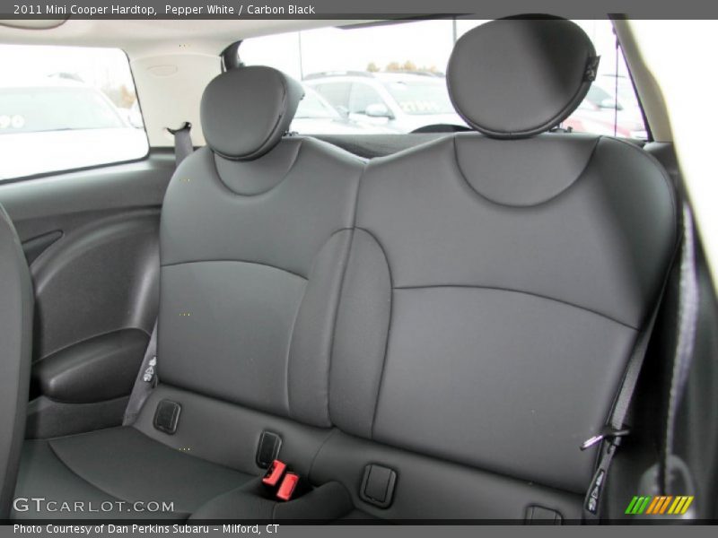 Pepper White / Carbon Black 2011 Mini Cooper Hardtop