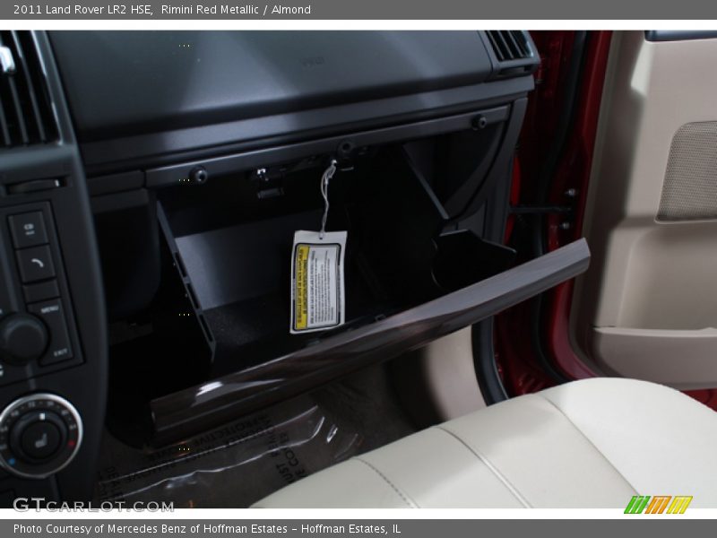 Rimini Red Metallic / Almond 2011 Land Rover LR2 HSE