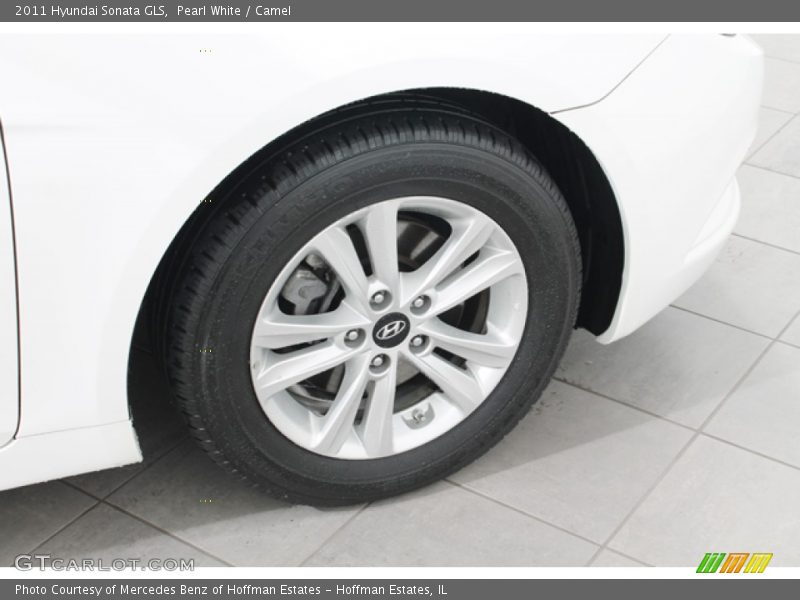 Pearl White / Camel 2011 Hyundai Sonata GLS