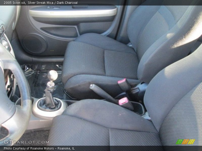 Silver Streak Mica / Dark Charcoal 2005 Scion xA