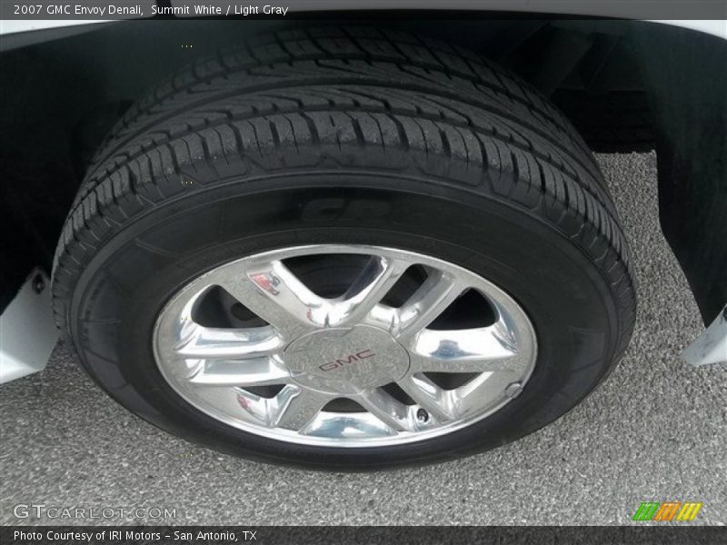 Summit White / Light Gray 2007 GMC Envoy Denali