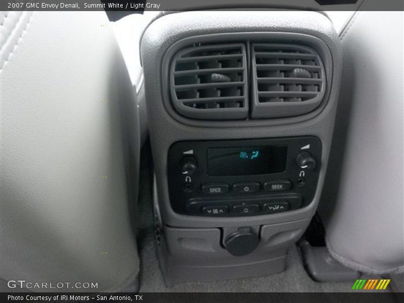 Summit White / Light Gray 2007 GMC Envoy Denali