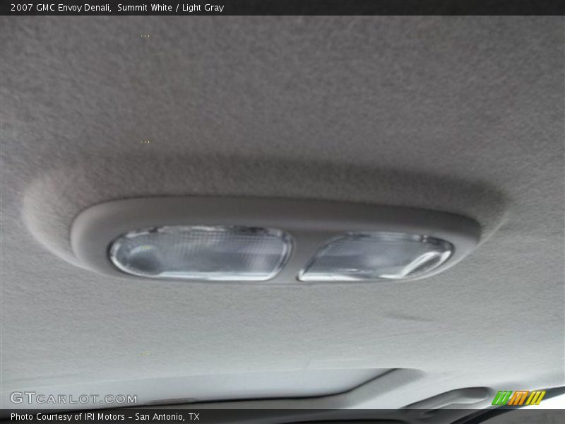 Summit White / Light Gray 2007 GMC Envoy Denali