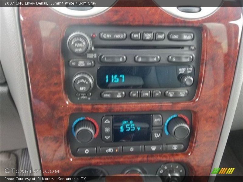 Summit White / Light Gray 2007 GMC Envoy Denali