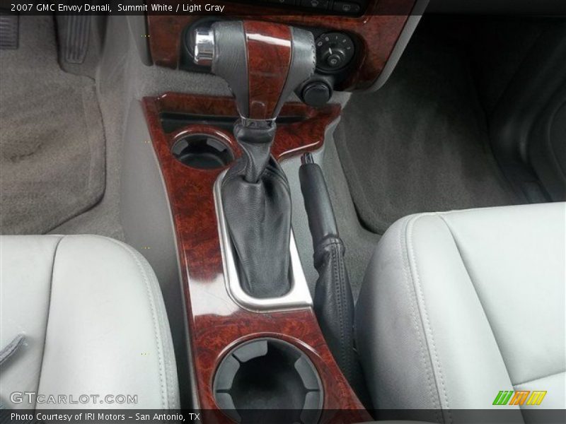 Summit White / Light Gray 2007 GMC Envoy Denali