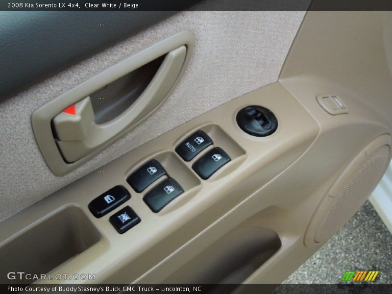 Clear White / Beige 2008 Kia Sorento LX 4x4