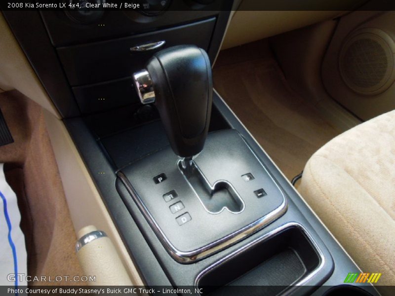 Clear White / Beige 2008 Kia Sorento LX 4x4
