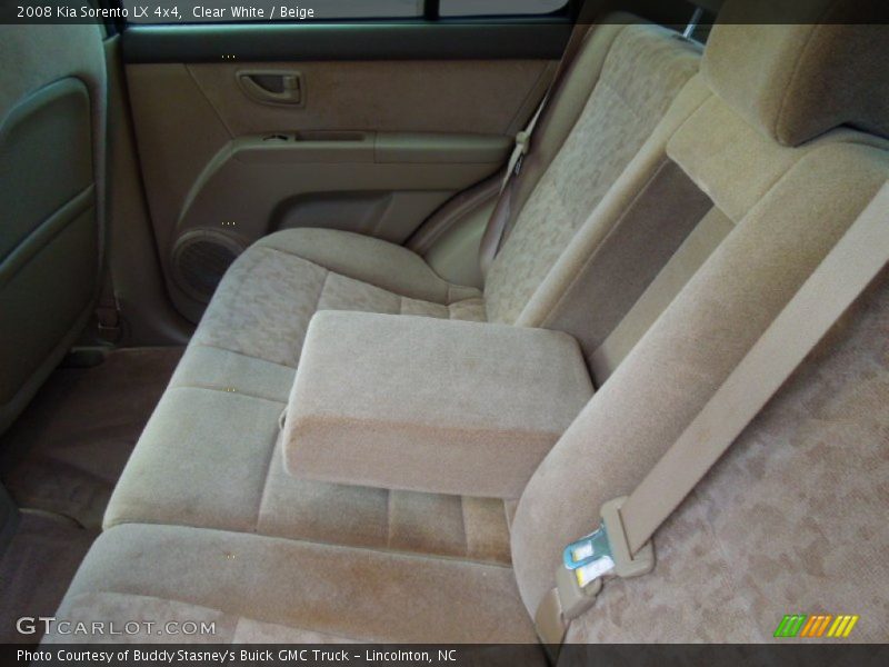 Clear White / Beige 2008 Kia Sorento LX 4x4