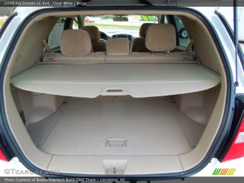 Clear White / Beige 2008 Kia Sorento LX 4x4