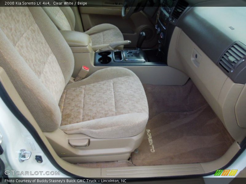 Clear White / Beige 2008 Kia Sorento LX 4x4