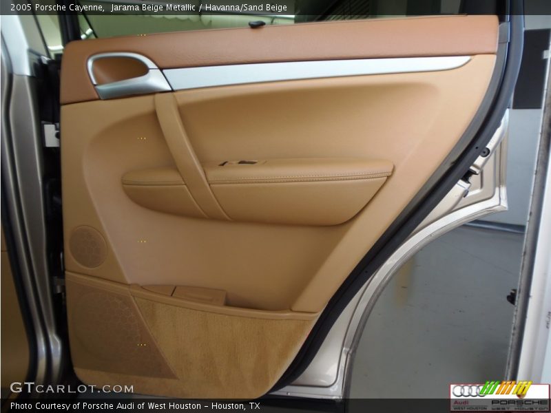 Jarama Beige Metallic / Havanna/Sand Beige 2005 Porsche Cayenne