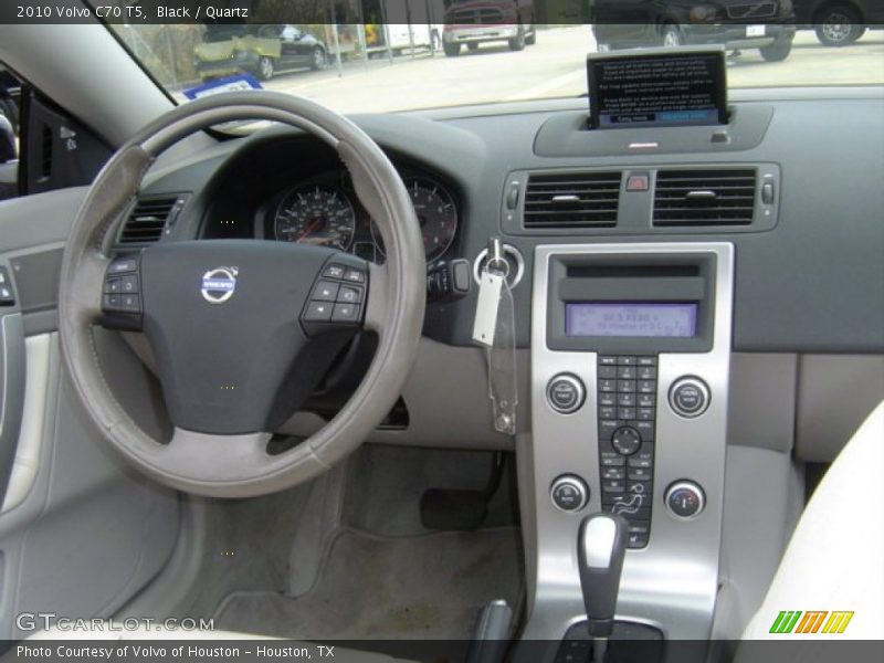 Black / Quartz 2010 Volvo C70 T5
